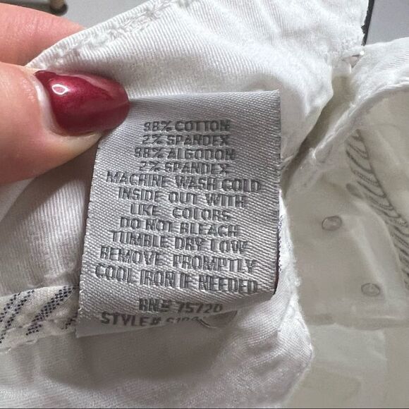 BKE | Sabrina White Denim Crop Jeans - Picture 7 of 8